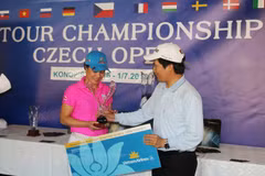 Golf tournament of OVs in Czech attracts large number of players