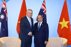 ASEAN Summit: PM Phuc meets with Australian counterpart 