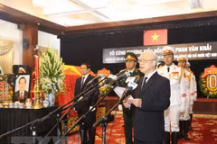 Former PM Phan Van Khai laid to rest 