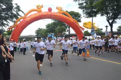 SeABank run raises funds for poor students