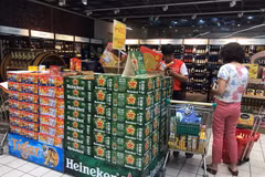 As Tet approaches, beer market already fizzing