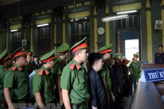 Five sentenced to death in major drug trafficking case
