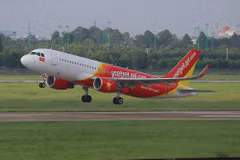 Passenger traffic at airports to surpass 100 million mark