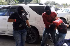 Malaysia detains 11 terror suspects