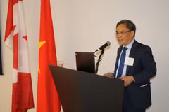 New trade, investment chances in Vietnam introduced in Canada