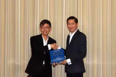 HCM City, Singapore to bolster ties in smart city building