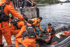 Indonesia: At least 12 killed in ferry sinking