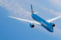 Vietnam Airlines to arrange more flights to Jakarta to serve football fans
