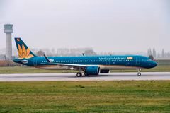 Vietnam Airlines receives first Airbus A321neo plane