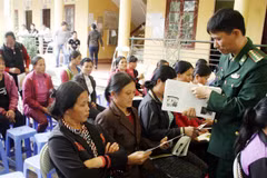 Vietnam to step up fight against drug-trafficking