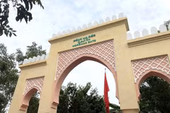 Gate renovated to strengthen Vietnam-Morocco friendship