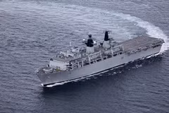 UK Royal Navy's ship HMS Albion visits Vietnam 