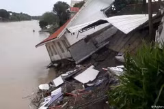 Philippines: Storm Usman leaves about 70 dead
