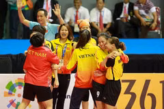 Women’s sepak takraw team succeeds in changing medal colour