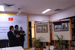 Vietnam, India release commemorative postage stamps