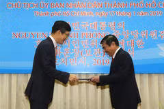 HCMC leader honoured with RoK order of cultural merit 