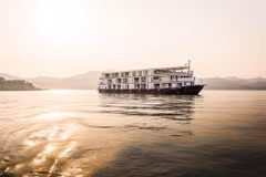 Myanmar: Four killed, dozens injured as vessels capsize