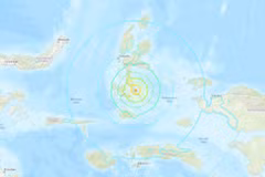 Quake with 7.3 magnitude strikes eastern Indonesia