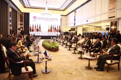 ASEAN leaders meet representatives of AIPA, ASEAN-BAC, ASEAN Youth