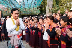 Thai PM qualified to go ahead with election 