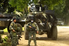 IS-linked militants kidnap Malaysian fishermen