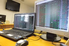 Calls for insider traders to be dealt with criminally