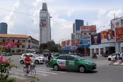 HCM City selective about high-rise apartment projects
