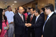 PM visits Vietnam’s investment establishments in Myanmar
