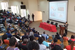 Ambassador highlights Vietnam’ foreign policy at Mozambican university