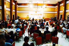 Vietnamese expats in Cambodia enjoy warm Tet