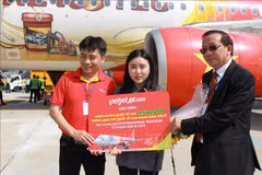 Khanh Hoa welcomes 3.5 millionth foreign tourist
