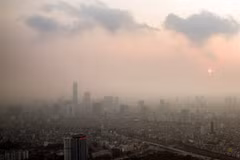 Hanoi schools to shut on bad air days