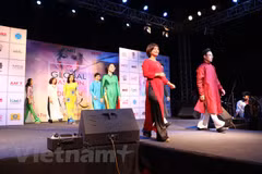 Vietnam’s Ao Dai introduced at global fashion event in India