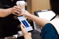 Lack of cooperation prevents spread of non-cash payments