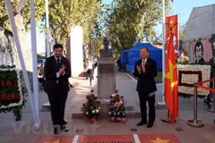 Vietnam, Chile sign agreement to repair Ho Chi Minh Park