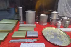 Exhibition recalls memories of historic Ho Chi Minh Trail