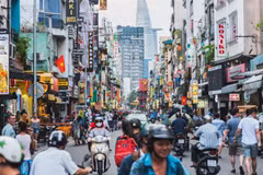 Foreign insurers eye promising Vietnamese market