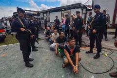 Indonesian security authorities recapture over 100 jail breakers
