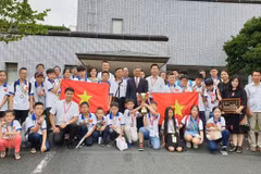 All Vietnamese students to mathematics contest in Japan win prizes