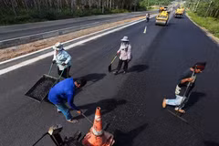 Thail gov’t continues to promote use of rubber resin in road construction