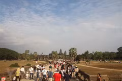 Cambodia takes measures to promote local products 