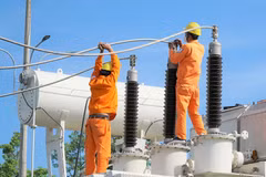 EVN accelerating projects to gear up for hot season