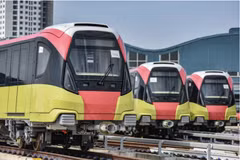 Trains of Nhon-Hanoi Station Metro have not yet carried any passengers due to delays in the project. (Photo: VNA)