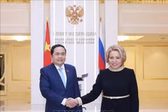 National Assembly Chairman Tran Thanh Man (left) and Speaker of the Federation Council of the Federal Assembly of the Russian Federation Valentina Ivanovna Matvienko. (Photo: VNA)