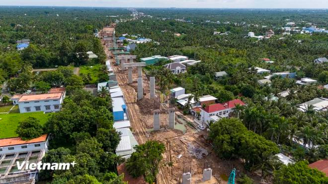 The Mineral and Geology Law addresses issues related to construction materials to ensure the progress of urgent public investment projects. (Photo: VietnamPlus) mine3.webp