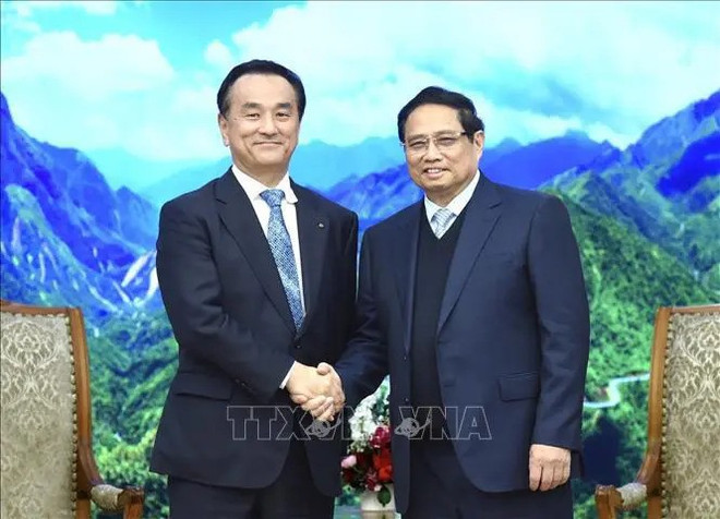 PM Pham Minh Chinh (R) and Yamaguchi Governor Muraoka Tsugumasa (Photo: VNA) Prime Minister Pham Minh Chinh.jpg