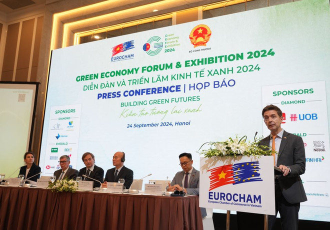 Julien Guerrier, Ambassador of the EU to Vietnam speaks at the event (Photo: EuroCham) EU Ambassador.JPG