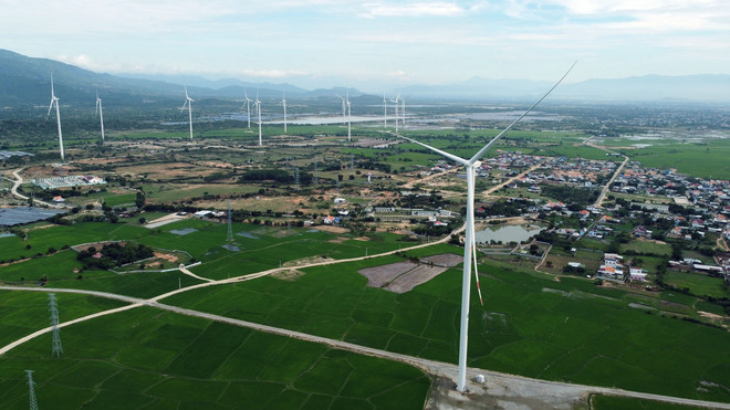 vna_potal_no_luc_giai_toa_cong_suat_cac_du_an_dien_nang_luong_tai_tao_7027291 (1).jpg