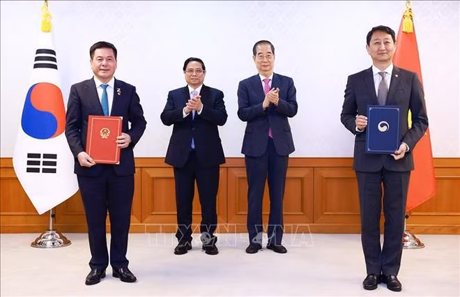 vietnam rok mou exchange.jpg