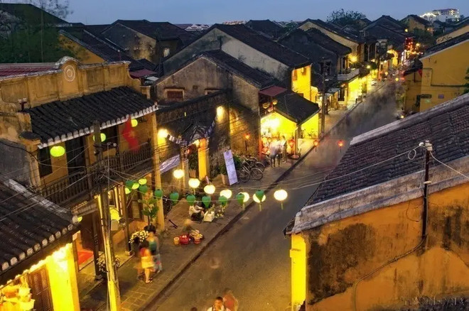 In Hoi An ancient town (Photo: VNA) hoi-an.jpg